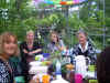 feestje in de serre1.JPG (119939 bytes)
